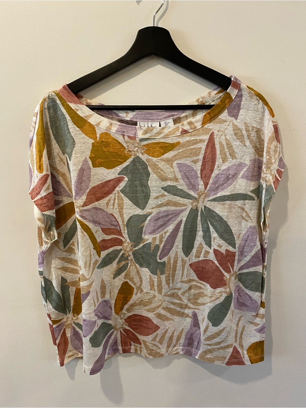 100% linen Nicole Miller dolman tee size large floral
